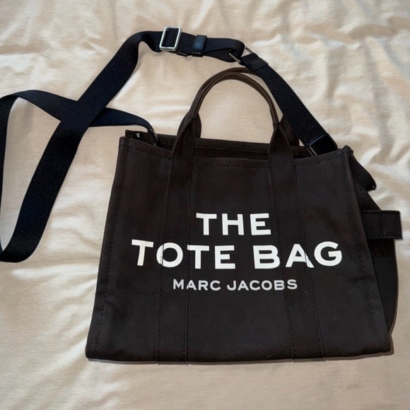 Marc Jacobs Black Tote -Preowned - Picture 2 of 3